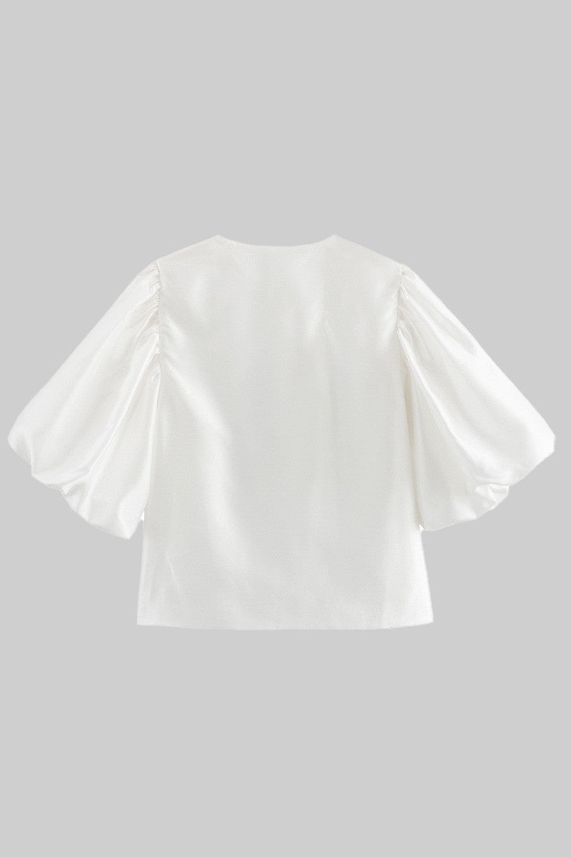 Puff sleeve ribbon blouse